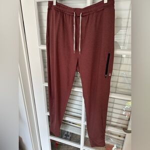 Mens Vuori Sunday PerformanceJogger in Brick